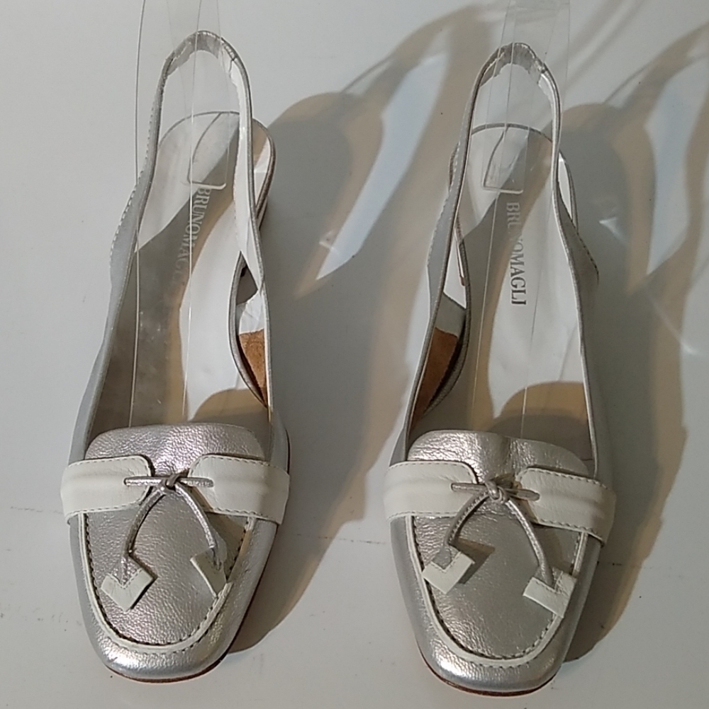 Bruno Magli Slingback Metallic Chunk Heels 40